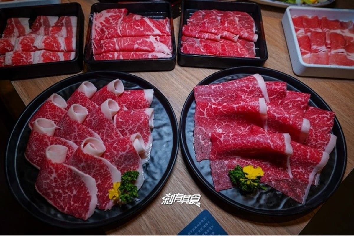 肉控最愛!台中和牛鍋物放題只要788元,自助吧必吃祕製滷鴨血、和牛黑咖哩 肉控最愛!台中和牛鍋物放題只要788元,自助吧必吃祕製滷鴨血、和牛黑咖哩