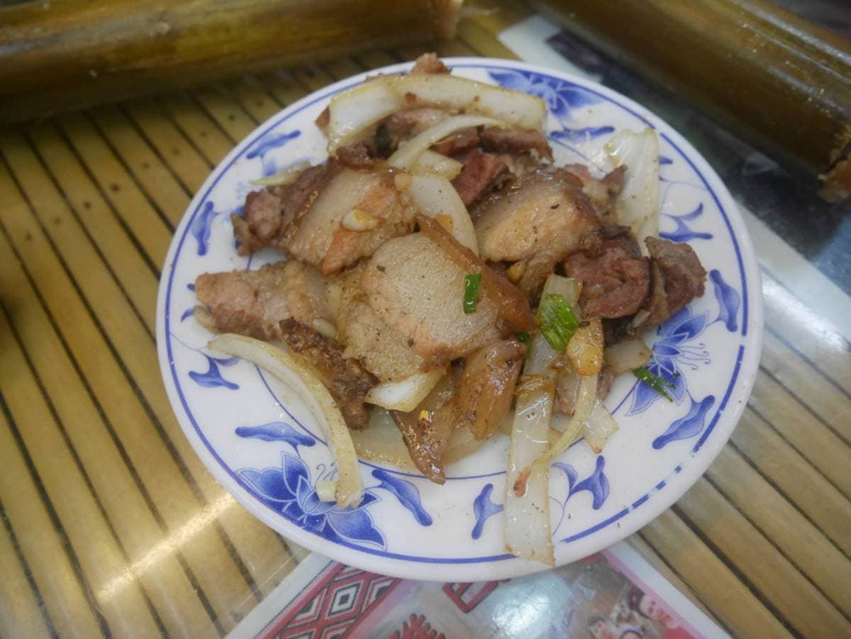 泡湯別錯過!烏來老街必吃泰雅香菇竹筒飯,混著「這個」吃更內行 泡湯別錯過!烏來老街必吃泰雅香菇竹筒飯,混著「這個」吃更內行