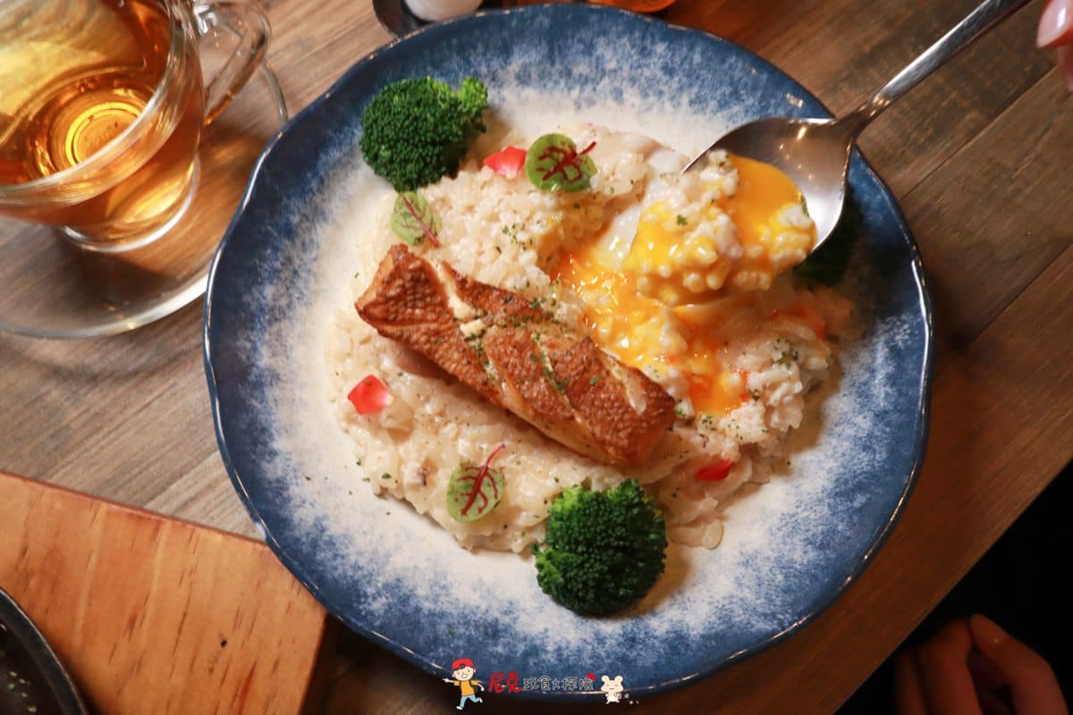 情人節約會首選!台北高評價歐陸料理必點特調香料肋眼牛,用餐還送紀念照超貼心 情人節約會首選!台北高評價歐陸料理必點特調香料肋眼牛,用餐還送紀念照超貼心