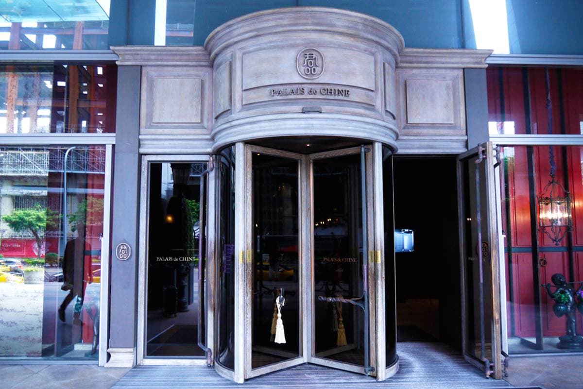 住了不想走!歐洲古堡風飯店逛街、看電影超方便,健身房還能賞台北夜景 住了不想走!歐洲古堡風飯店逛街、看電影超方便,健身房還能賞台北夜景