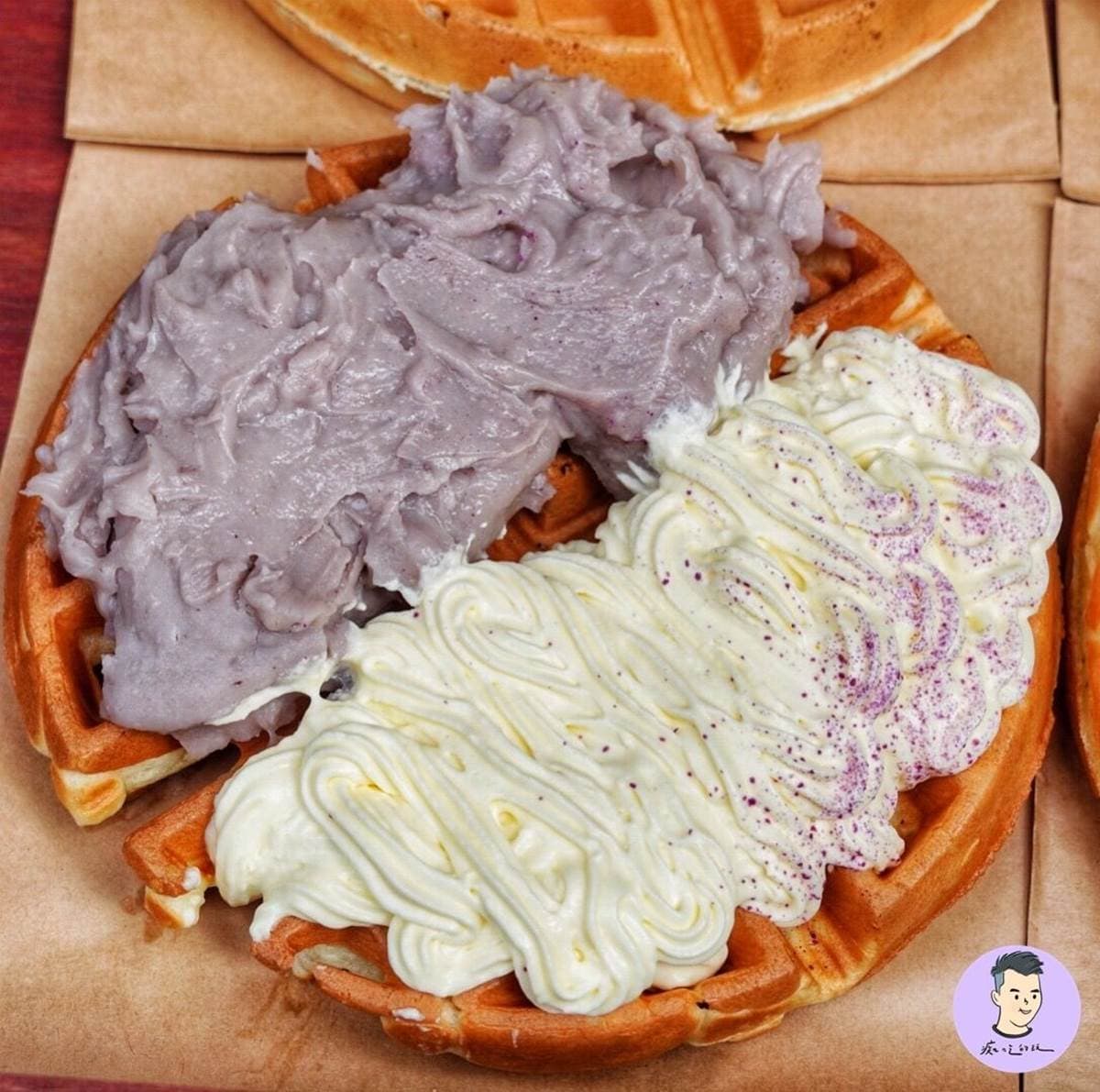 餡料多到爆出來!台南巨無霸鬆餅必點芋泥、起司蛋沙拉,每天還有創新口味 餡料多到爆出來!台南巨無霸鬆餅必點芋泥、起司蛋沙拉,每天還有創新口味