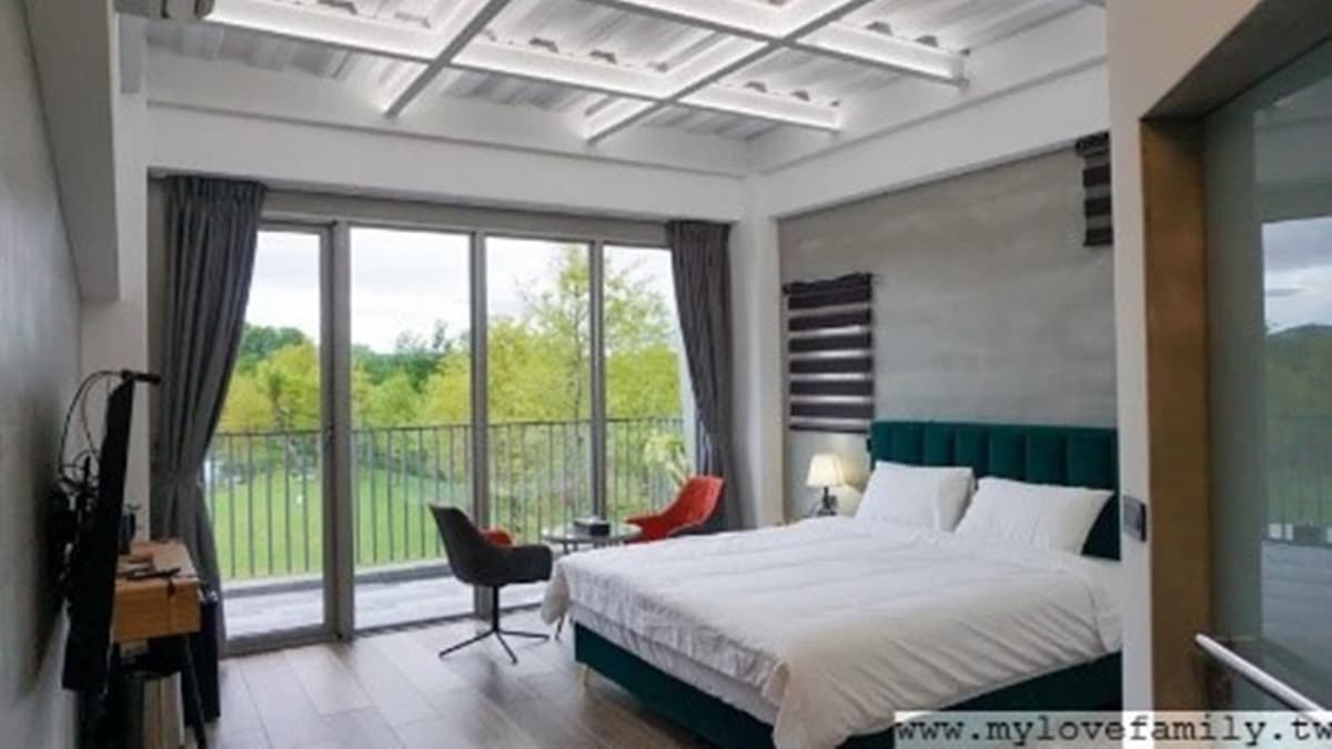 住1晚不夠!花蓮景觀民宿親子房裡有樹屋,坐擁絕美湖景夢幻又好拍 住1晚不夠!花蓮景觀民宿親子房裡有樹屋,坐擁絕美湖景夢幻又好拍