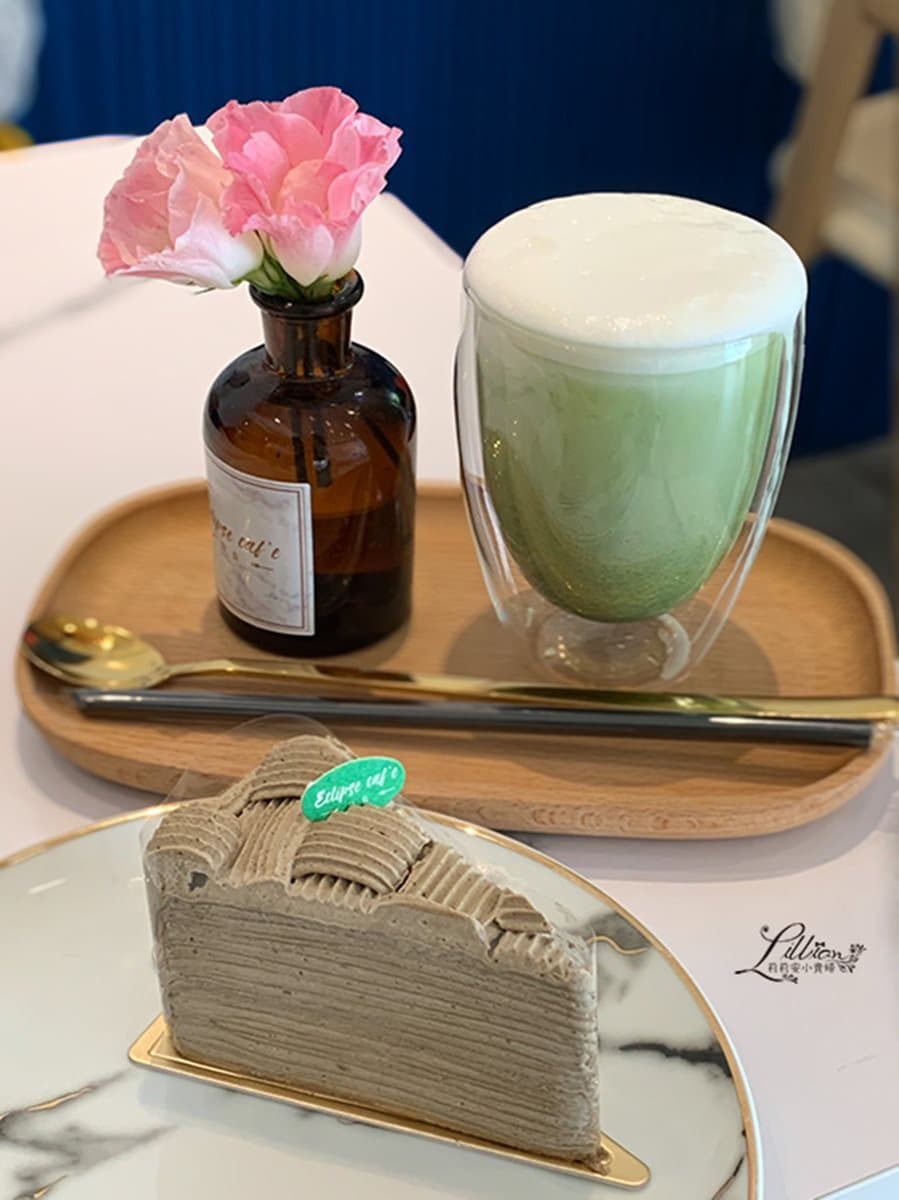 想吃先預約!純白美拍甜點店每天現做,必點鐵觀音千層搭抹茶歐蕾 想吃先預約!純白美拍甜點店每天現做,必點鐵觀音千層搭抹茶歐蕾