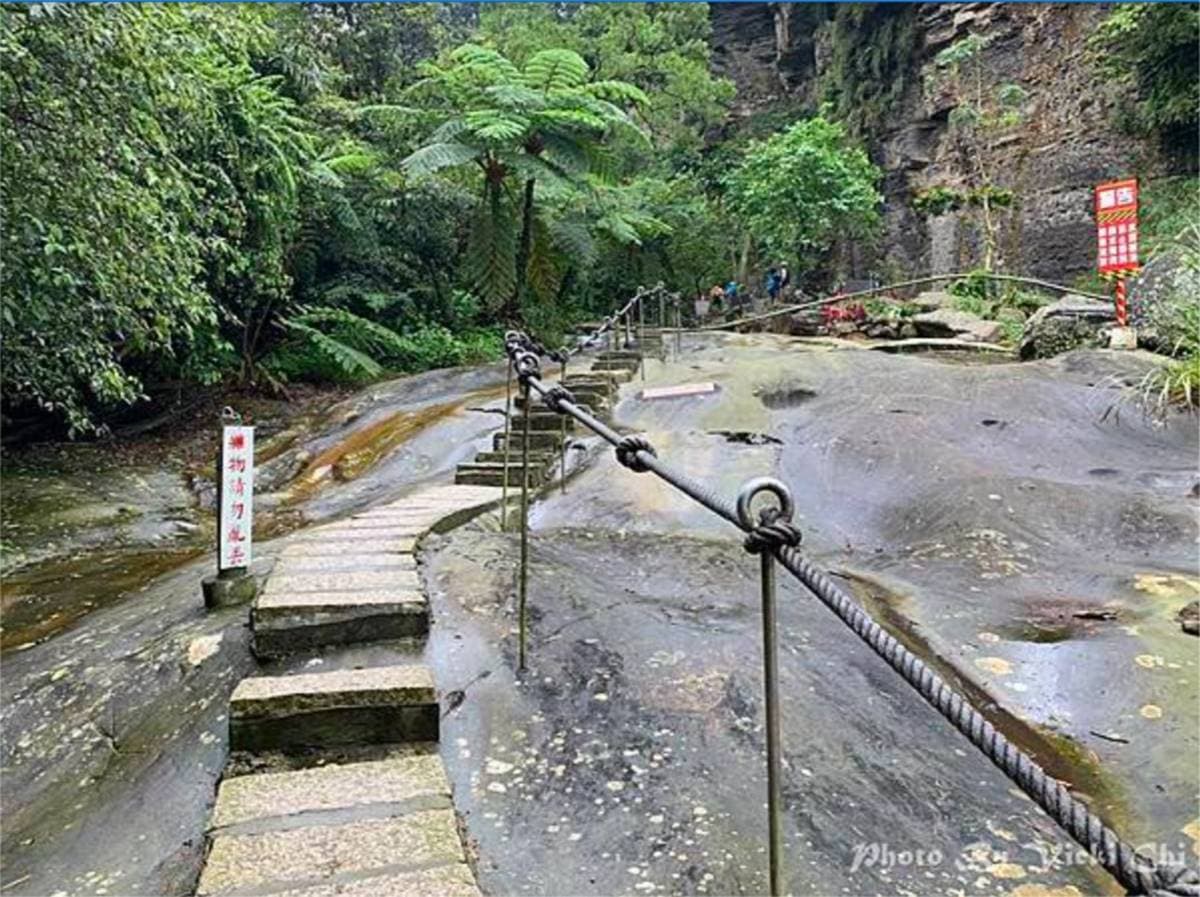 汐止祕境重現!30分鐘親溪步道可賞瀑布、觀山景,還能打卡美拍5層樓高聳岩壁 汐止祕境重現!30分鐘親溪步道可賞瀑布、觀山景,還能打卡美拍5層樓高聳岩壁