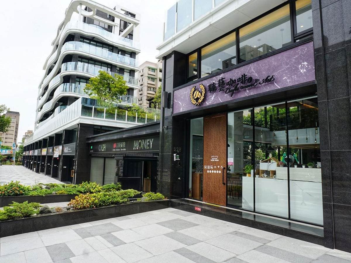 林口打卡咖啡店!挑高+落地窗設計超好拍,燻雞組合、水果鬆餅一上桌立刻掃盤 林口打卡咖啡店!挑高+落地窗設計超好拍,燻雞組合、水果鬆餅一上桌立刻掃盤