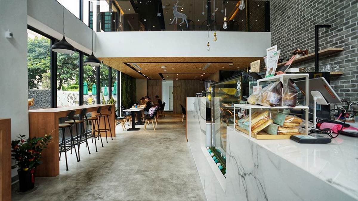 林口打卡咖啡店!挑高+落地窗設計超好拍,燻雞組合、水果鬆餅一上桌立刻掃盤 林口打卡咖啡店!挑高+落地窗設計超好拍,燻雞組合、水果鬆餅一上桌立刻掃盤