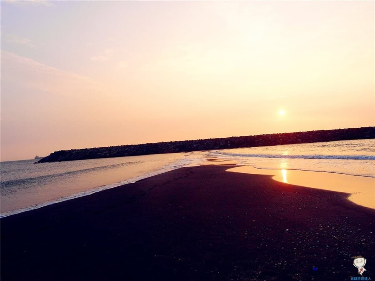 海景第一排!旗津度假酒店直通沙灘賞夕陽,還能順遊「摩西分海」、星空隧道 海景第一排!旗津度假酒店直通沙灘賞夕陽,還能順遊「摩西分海」、星空隧道
