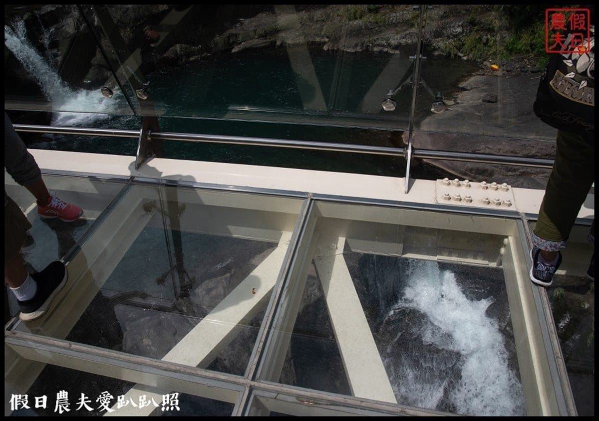 小烏來就這樣玩!透明天空步道賞溪谷美景,挑戰70公尺繩橋還能打卡絕美瀑布 小烏來就這樣玩!透明天空步道賞溪谷美景,挑戰70公尺繩橋還能打卡絕美瀑布