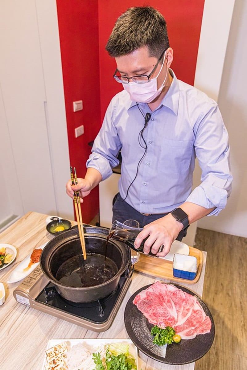 1秒到日本!台中巷弄豪宅隱藏道地「關東風」壽喜燒,A5和牛涮自製醬汁一吃上癮 1秒到日本!台中巷弄豪宅隱藏道地「關東風」壽喜燒,A5和牛涮自製醬汁一吃上癮