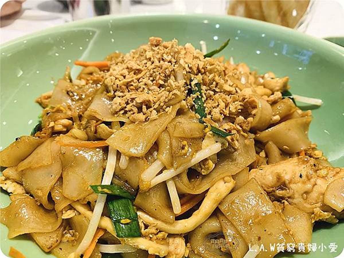 曼谷人氣網美餐廳來中壢了!必吃這6道:減醣「櫛瓜麵」、粄炒打拋雞、松露炸雞翅 曼谷人氣網美餐廳來中壢了!必吃這6道:減醣「櫛瓜麵」、粄炒打拋雞、松露炸雞翅