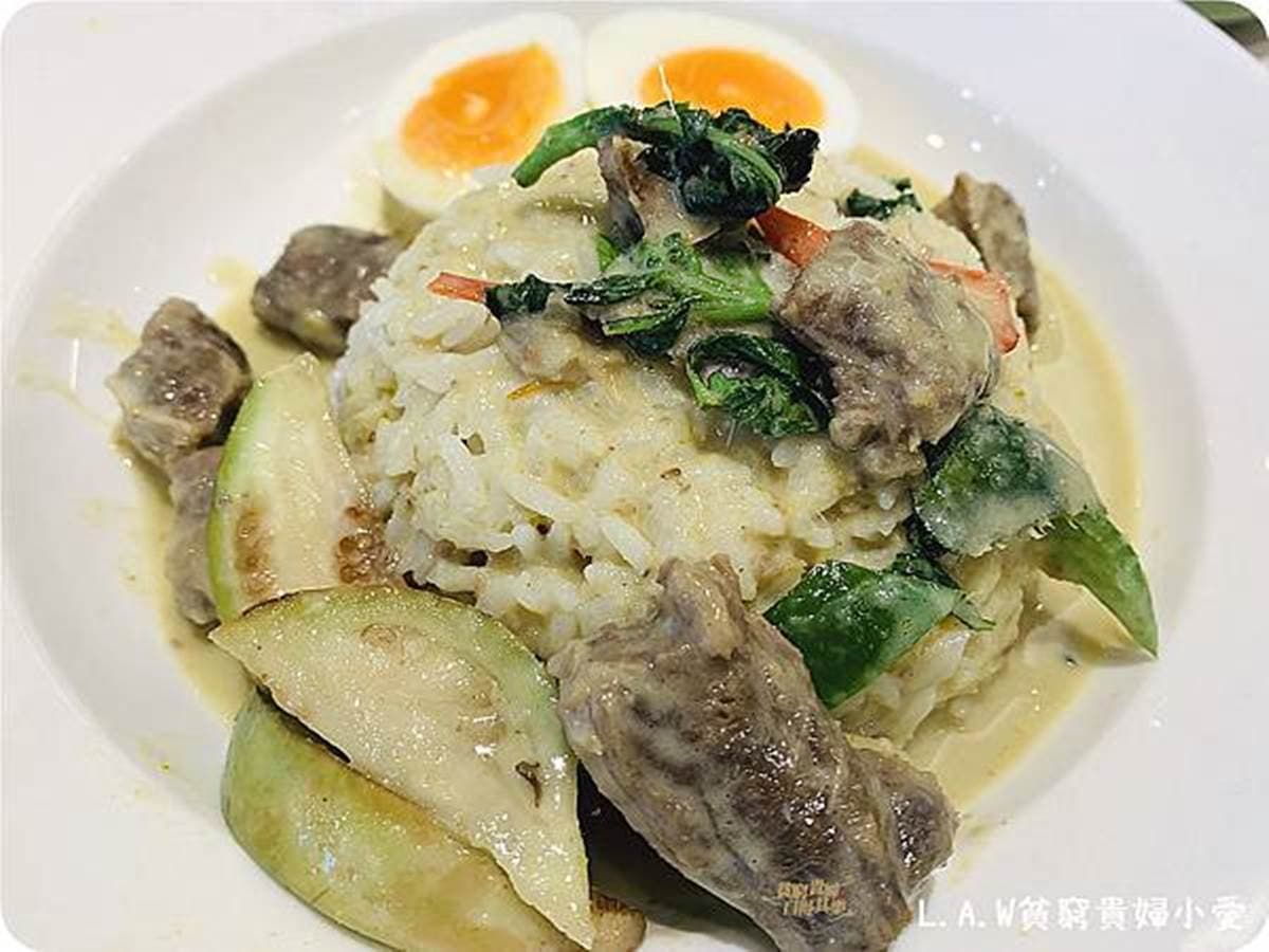 曼谷人氣網美餐廳來中壢了!必吃這6道:減醣「櫛瓜麵」、粄炒打拋雞、松露炸雞翅 曼谷人氣網美餐廳來中壢了!必吃這6道:減醣「櫛瓜麵」、粄炒打拋雞、松露炸雞翅