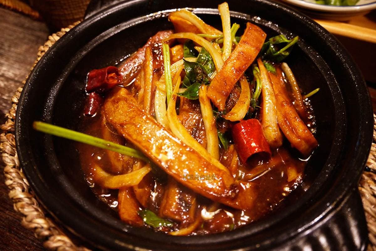 1秒到星馬!台北道地南洋肉骨茶超搭羅漢果汁,唰嘴「南乳五花肉」也必點 1秒到星馬!台北道地南洋肉骨茶超搭羅漢果汁,唰嘴「南乳五花肉」也必點