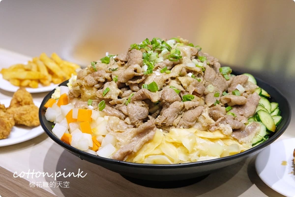 大胃王快衝台中!巨無霸丼飯30分內挑戰成功只要1元,滿滿炙燒豚肉堆成山超過癮 大胃王快衝台中!巨無霸丼飯30分內挑戰成功只要1元,滿滿炙燒豚肉堆成山超過癮