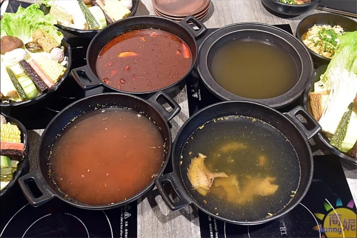 【新開店】海鮮控衝了!台中高CP值火鍋獨享龍蝦最低只要599元,隱藏版套餐有20隻蝦子 【新開店】海鮮控衝了!台中高CP值火鍋獨享龍蝦最低只要599元,隱藏版套餐有20隻蝦子