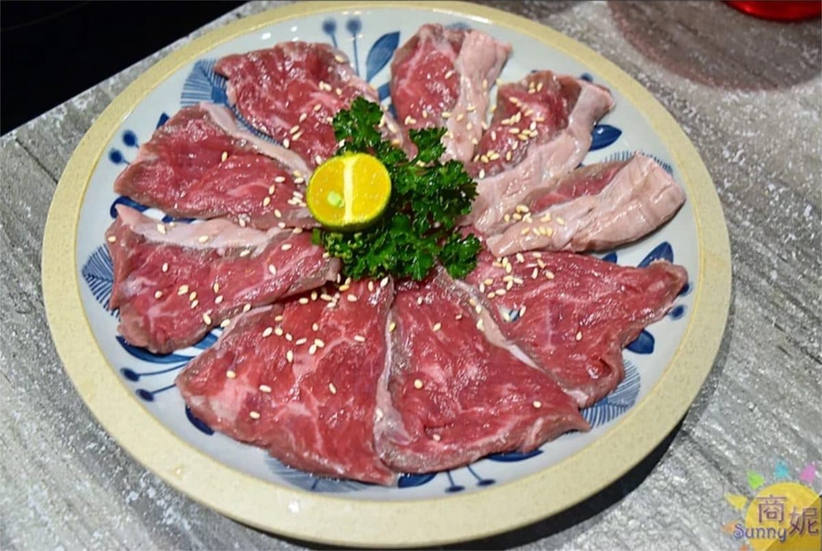 【新開店】海鮮控衝了!台中高CP值火鍋獨享龍蝦最低只要599元,隱藏版套餐有20隻蝦子 【新開店】海鮮控衝了!台中高CP值火鍋獨享龍蝦最低只要599元,隱藏版套餐有20隻蝦子