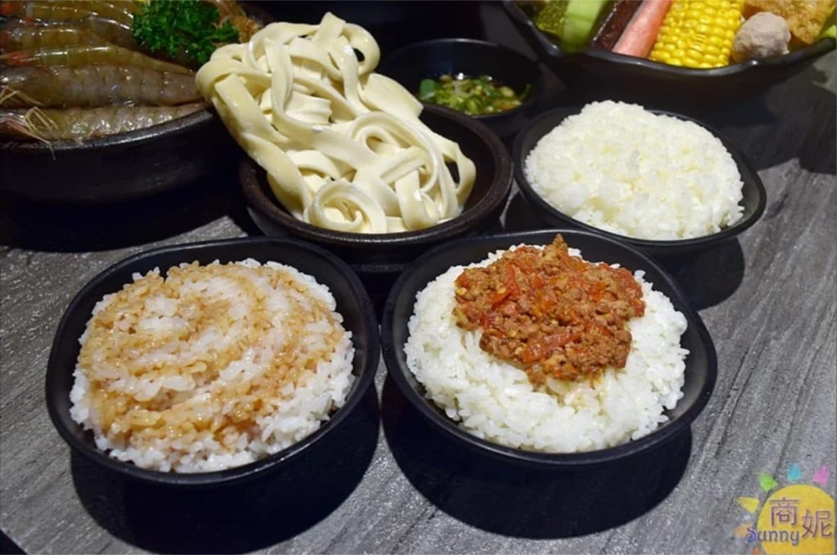 【新開店】海鮮控衝了!台中高CP值火鍋獨享龍蝦最低只要599元,隱藏版套餐有20隻蝦子 【新開店】海鮮控衝了!台中高CP值火鍋獨享龍蝦最低只要599元,隱藏版套餐有20隻蝦子