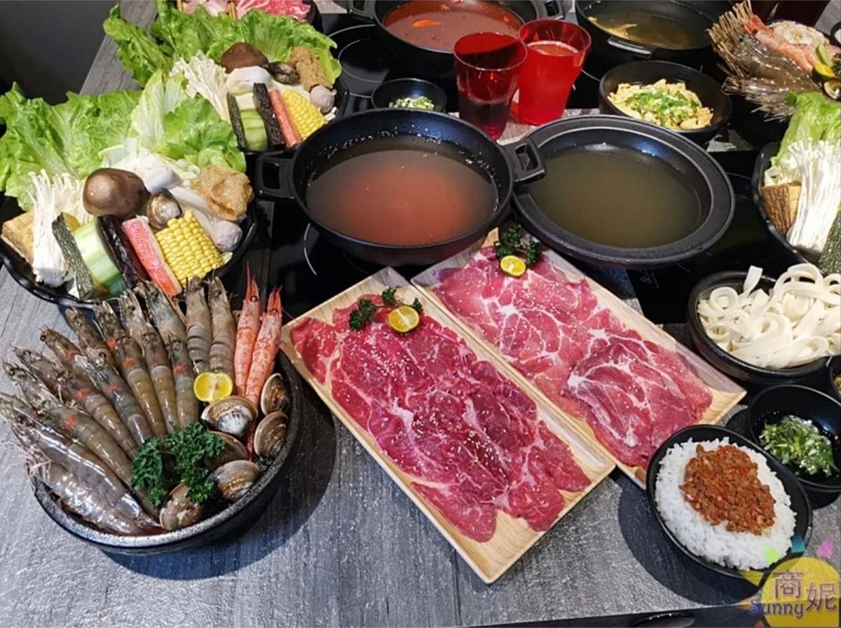 【新開店】海鮮控衝了!台中高CP值火鍋獨享龍蝦最低只要599元,隱藏版套餐有20隻蝦子 【新開店】海鮮控衝了!台中高CP值火鍋獨享龍蝦最低只要599元,隱藏版套餐有20隻蝦子
