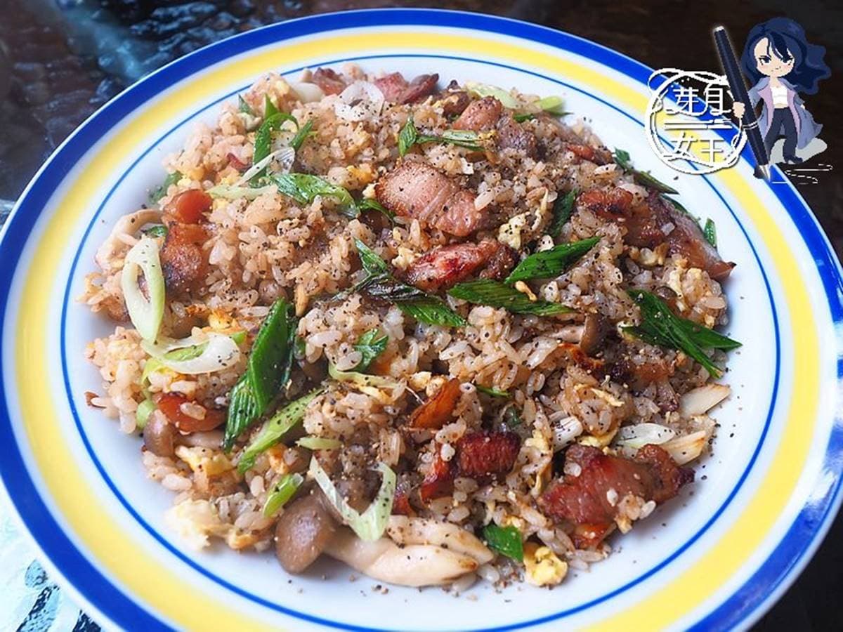 太銷魂!中壢唰嘴鹹豬肉炒飯吃過回不去,超邪惡蛋包熱狗捲有滿滿起司 太銷魂!中壢唰嘴鹹豬肉炒飯吃過回不去,超邪惡蛋包熱狗捲有滿滿起司