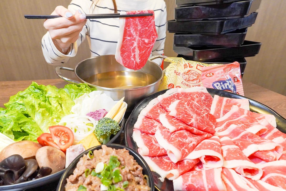 吃貨們請收下!3月全台26間美食優惠:壽星送「歲數雞翅山」、點心買一送一、用餐5折 吃貨們請收下!3月全台26間美食優惠:壽星送「歲數雞翅山」、點心買一送一、用餐5折