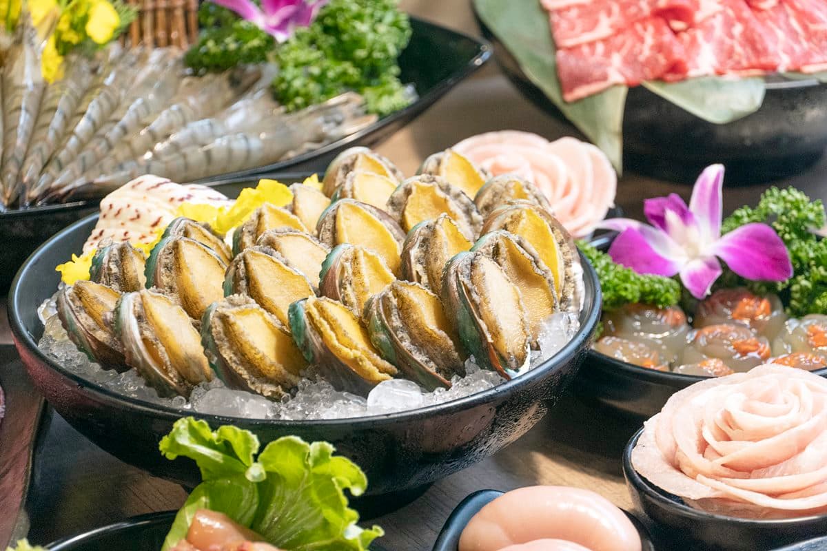 吃貨們請收下!3月全台26間美食優惠:壽星送「歲數雞翅山」、點心買一送一、用餐5折 吃貨們請收下!3月全台26間美食優惠:壽星送「歲數雞翅山」、點心買一送一、用餐5折