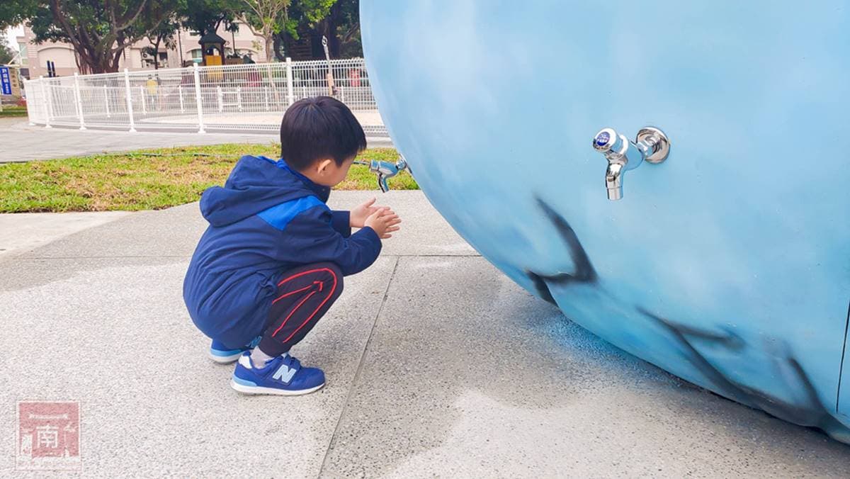 找到恐龍蛋了!台南公園「考古沙坑」24小時開放尋寶,還能溜滑梯、爬樹屋探險 找到恐龍蛋了!台南公園「考古沙坑」24小時開放尋寶,還能溜滑梯、爬樹屋探險