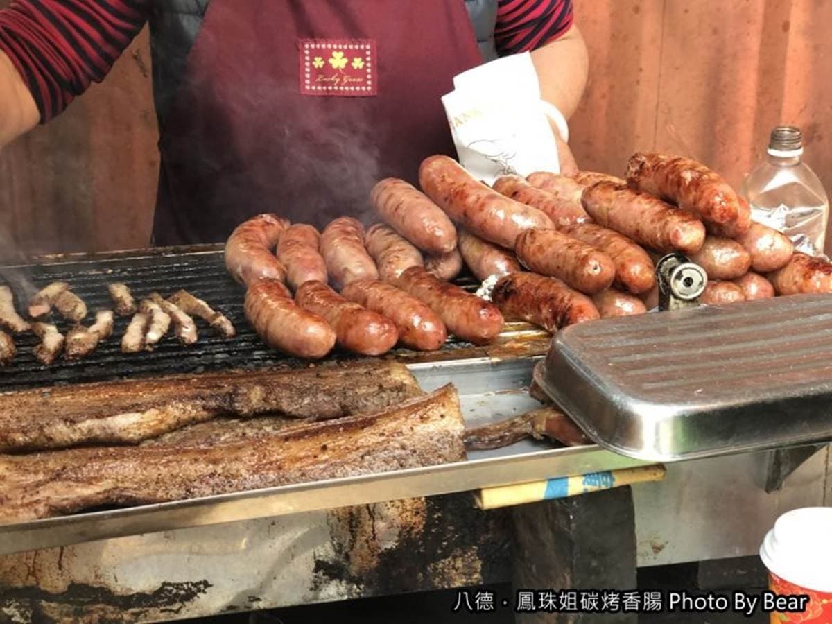 在地人帶路才吃得到!桃園5家無招牌美食:整隻蝦蒸餃、鐵皮屋烤香腸、私房熱炒店 在地人帶路才吃得到!桃園5家無招牌美食:整隻蝦蒸餃、鐵皮屋烤香腸、私房熱炒店