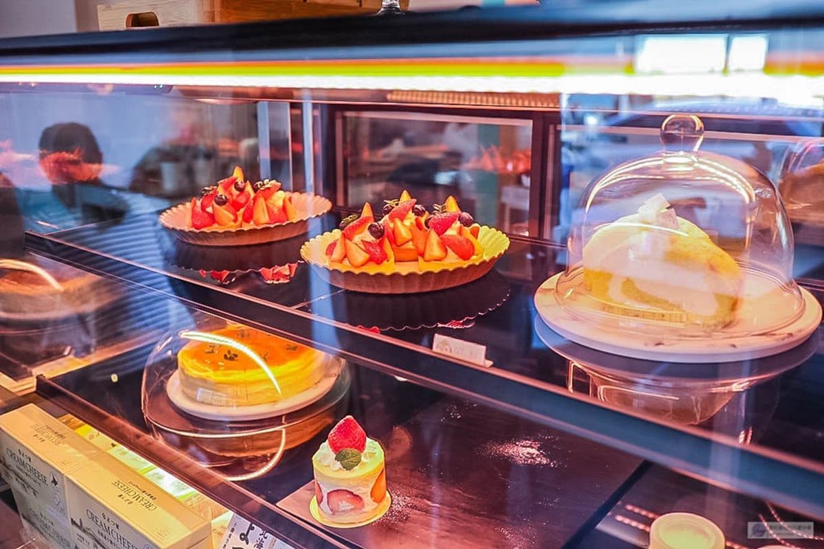【新開店】室內野餐!森林系咖啡廳必點滿滿草莓乳酪塔,用餐還能美拍超萌小帳篷 【新開店】室內野餐!森林系咖啡廳必點滿滿草莓乳酪塔,用餐還能美拍超萌小帳篷