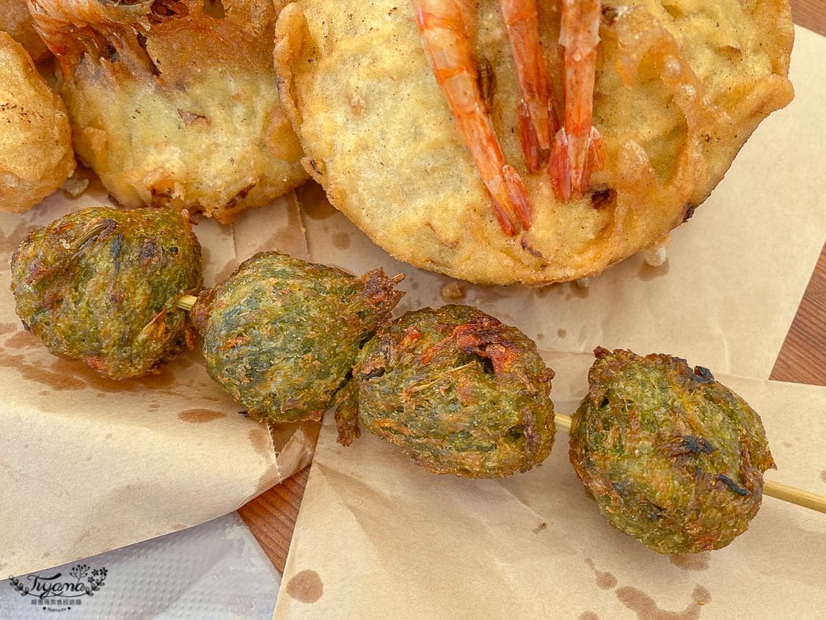 升級版蚵嗲!澎湖人氣「雙拼炸粿」包滿滿鮮蚵、高麗菜,表皮酥脆鮮蝦整隻都能吃 升級版蚵嗲!澎湖人氣「雙拼炸粿」包滿滿鮮蚵、高麗菜,表皮酥脆鮮蝦整隻都能吃