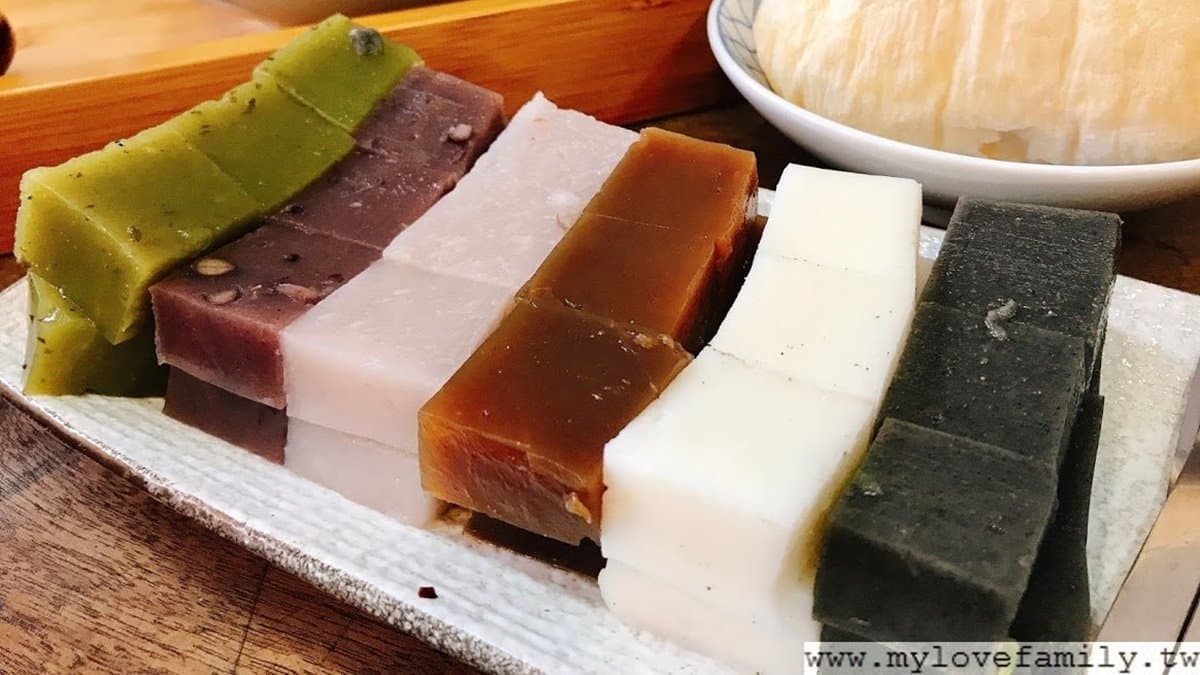 懷舊的古早味!桃園手工杏仁茶+6色糕點超對味,麻糬控必點雙重口感「煉乳脆脆」 懷舊的古早味!桃園手工杏仁茶+6色糕點超對味,麻糬控必點雙重口感「煉乳脆脆」