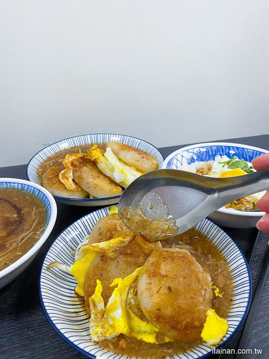 在地人都在排!台南5家超人氣早餐:爆料蔥餅、發財車粉漿蛋餅、35年煎粿仔 在地人都在排!台南5家超人氣早餐:爆料蔥餅、發財車粉漿蛋餅、35年煎粿仔