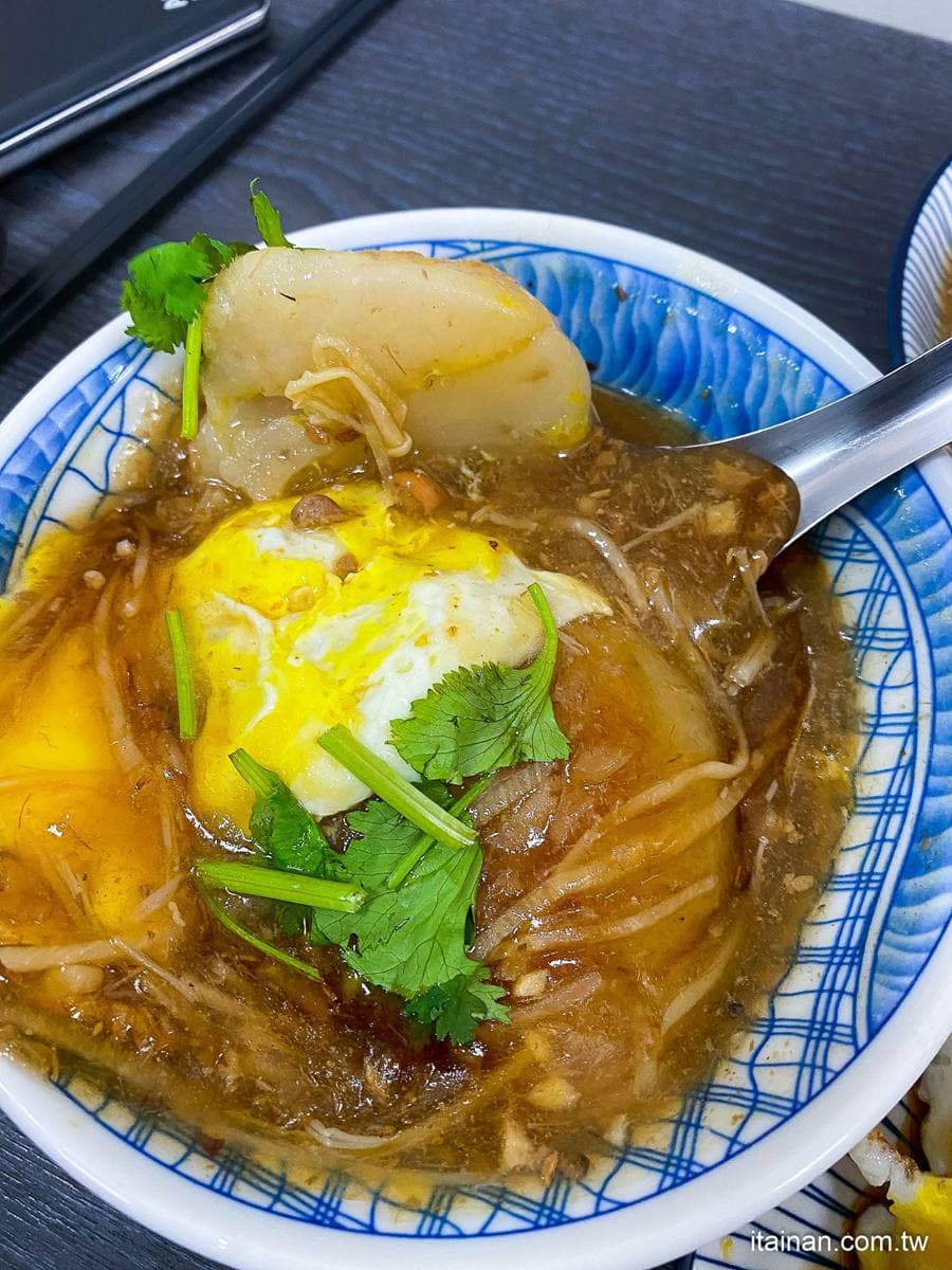 在地人都在排!台南5家超人氣早餐:爆料蔥餅、發財車粉漿蛋餅、35年煎粿仔 在地人都在排!台南5家超人氣早餐:爆料蔥餅、發財車粉漿蛋餅、35年煎粿仔