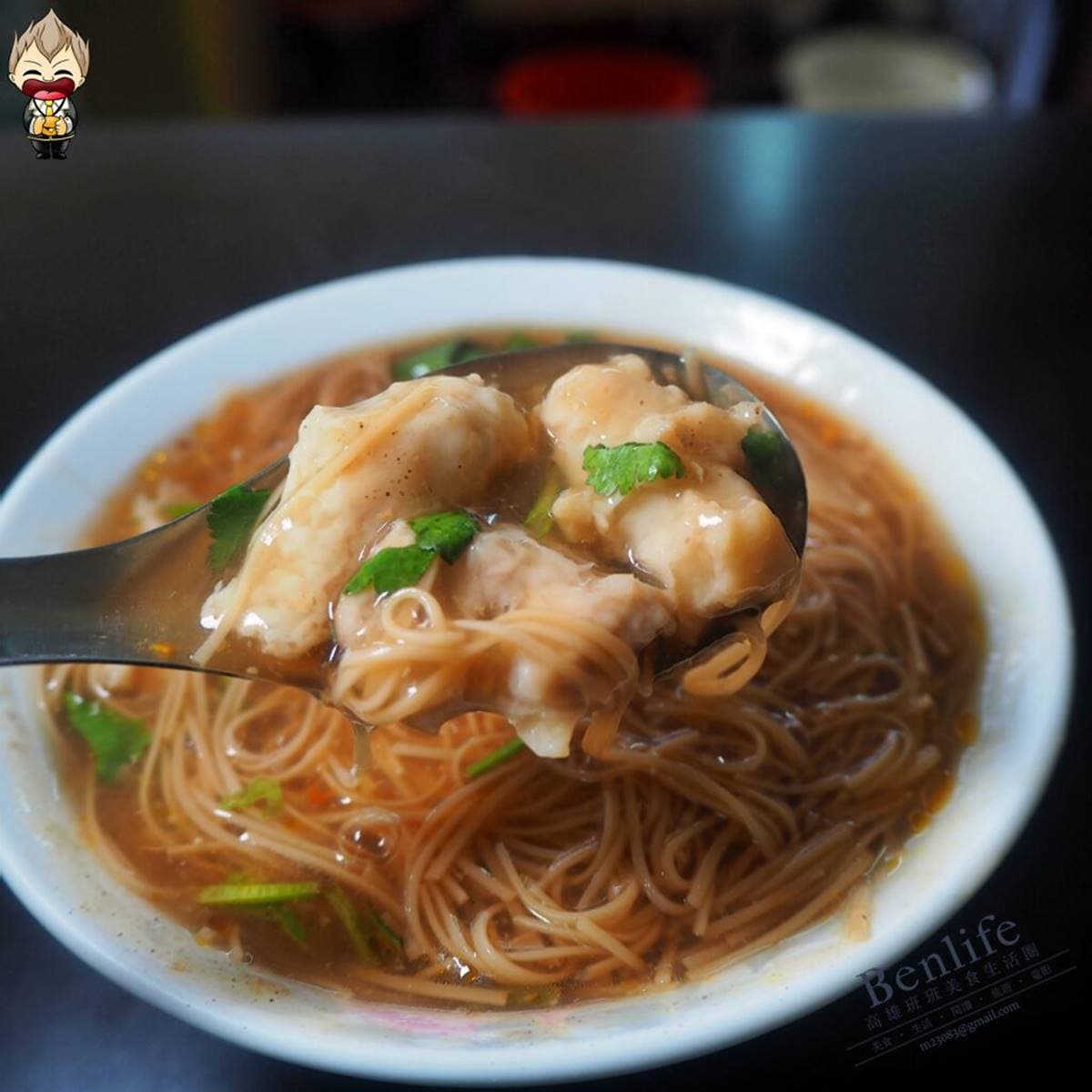 只賣這一味!40年麵線焿口味偏甜不軟爛,必加銷魂蒜蓉辣椒更對味 只賣這一味!40年麵線焿口味偏甜不軟爛,必加銷魂蒜蓉辣椒更對味