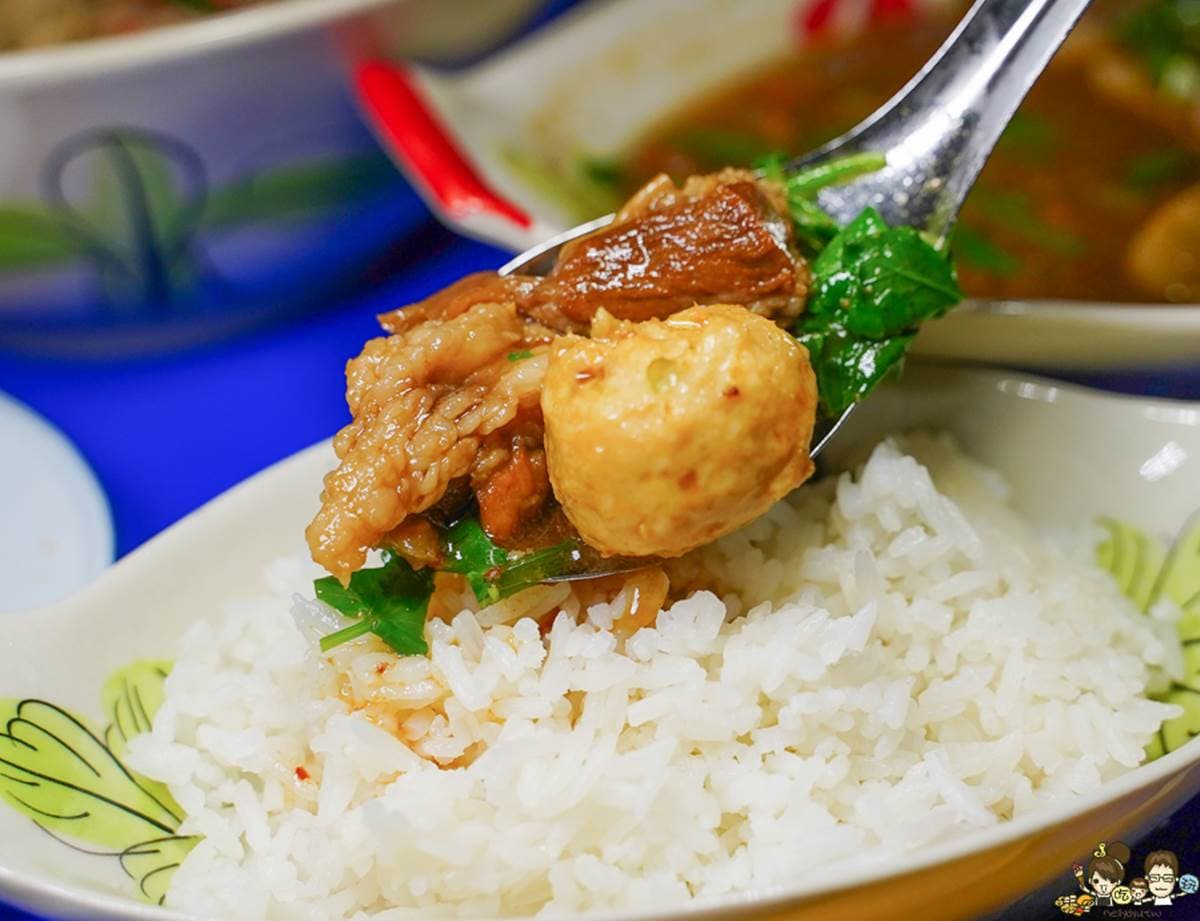 【新開店】泰國人開的!正宗船麵藏身高雄巷弄,必加黃金比例船麵醬 【新開店】泰國人開的!正宗船麵藏身高雄巷弄,必加黃金比例船麵醬