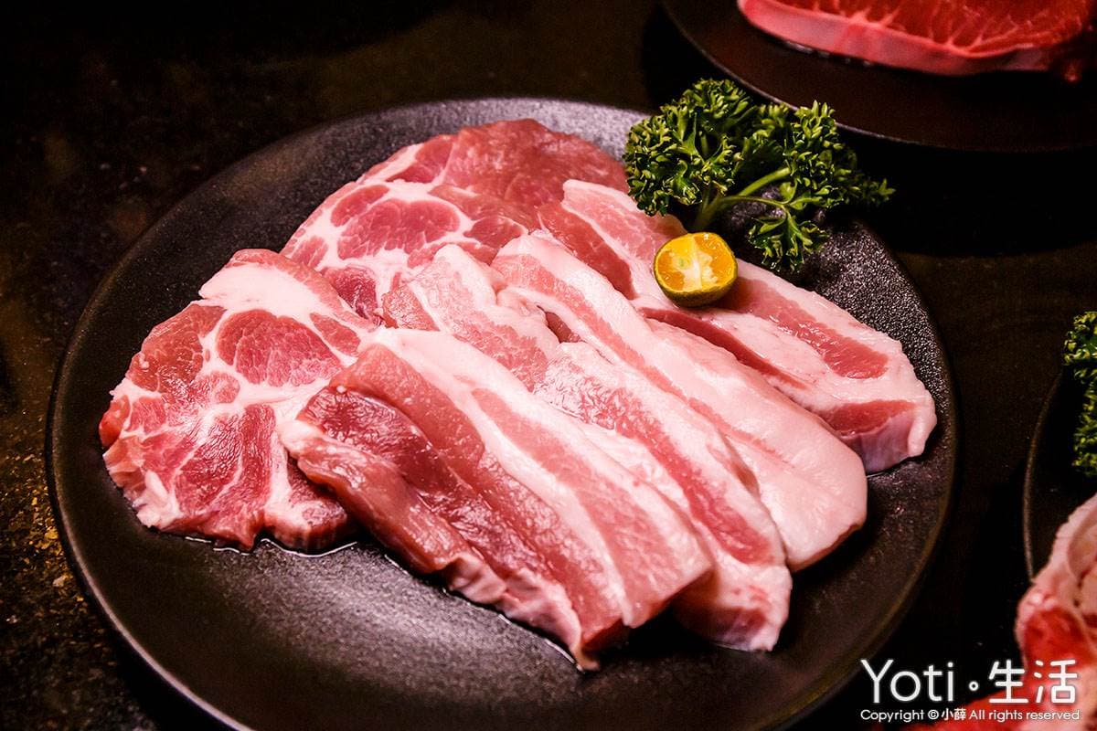 限時3天送肉盤!花蓮韓式烤肉全程專人代烤,牽絲炒年糕、「小山」豬骨湯也必點 限時3天送肉盤!花蓮韓式烤肉全程專人代烤,牽絲炒年糕、「小山」豬骨湯也必點