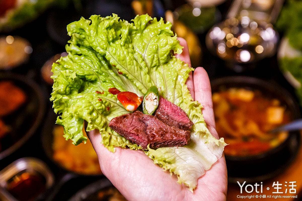 限時3天送肉盤!花蓮韓式烤肉全程專人代烤,牽絲炒年糕、「小山」豬骨湯也必點 限時3天送肉盤!花蓮韓式烤肉全程專人代烤,牽絲炒年糕、「小山」豬骨湯也必點