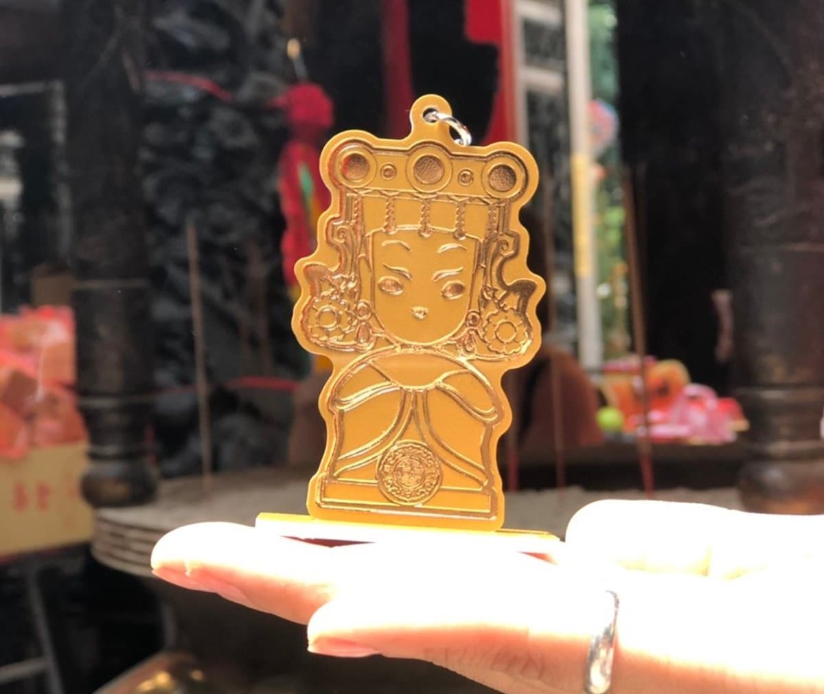 過香爐更保庇!鎮瀾宮推出「金版媽祖紀念」支付卡,準備這時開搶 過香爐更保庇!鎮瀾宮推出「金版媽祖紀念」支付卡,準備這時開搶