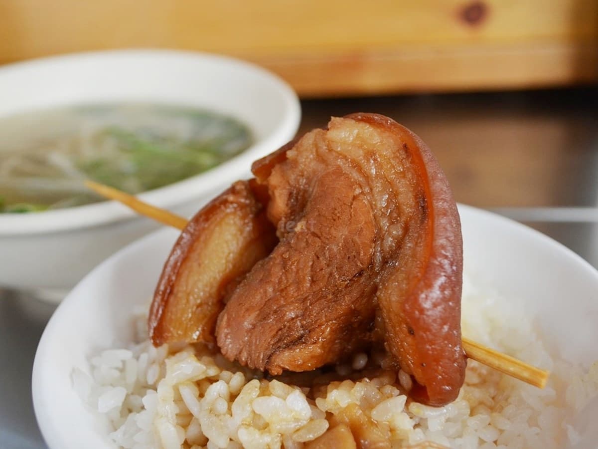 網傳「爌肉壽司」是這家!加碼3間彰化人必排爌肉飯:在地早餐、飄香40年、消夜人氣王 網傳「爌肉壽司」是這家!加碼3間彰化人必排爌肉飯:在地早餐、飄香40年、消夜人氣王