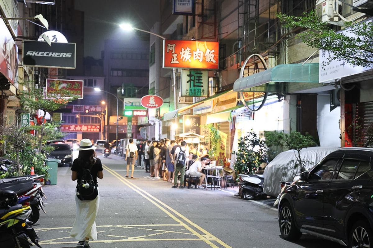 網傳「爌肉壽司」是這家!加碼3間彰化人必排爌肉飯:在地早餐、飄香40年、消夜人氣王 網傳「爌肉壽司」是這家!加碼3間彰化人必排爌肉飯:在地早餐、飄香40年、消夜人氣王