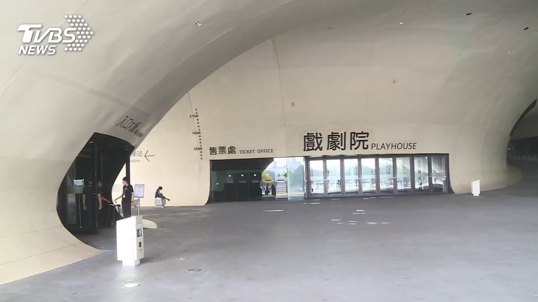 台北市凌晨起「封麥」!KTV等8大行業暫停營業,宜蘭禁繞境、高雄大消毒 台北市凌晨起「封麥」!KTV等8大行業暫停營業,宜蘭禁繞境、高雄大消毒