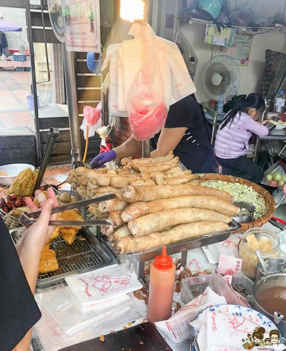 老街從頭吃到尾!高雄橋頭4家古早味美食:咖哩鮪魚羹、手臂粗大腸頭、「狀元」肉燥飯 老街從頭吃到尾!高雄橋頭4家古早味美食:咖哩鮪魚羹、手臂粗大腸頭、「狀元」肉燥飯