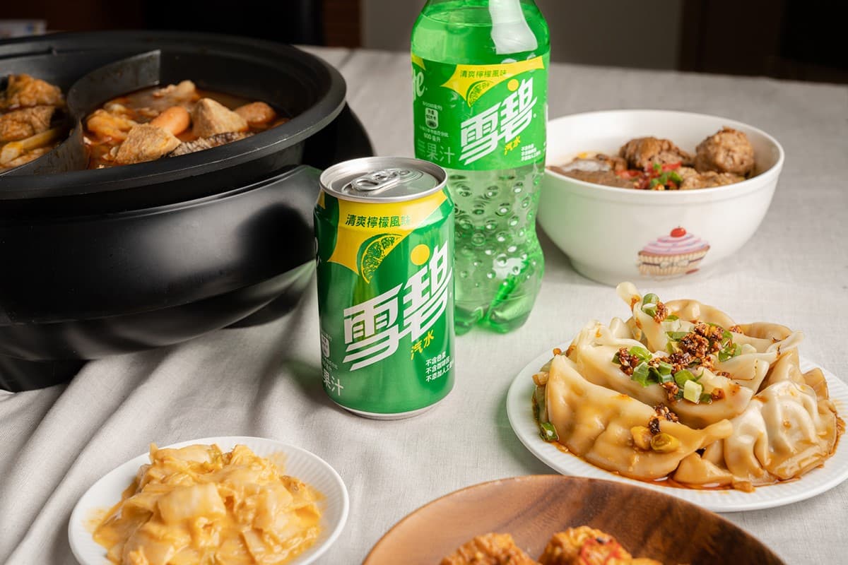 挑戰麻辣控味蕾!吃辣配「雪碧」沁涼爽辣超過癮!一開喝爽度爆表 挑戰麻辣控味蕾!吃辣配「雪碧」沁涼爽辣超過癮!一開喝爽度爆表