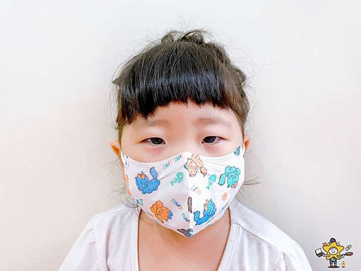 兒童口罩這樣戴最安心!11款尺寸、造型開箱,加碼挑選小祕訣、收納撇步 兒童口罩這樣戴最安心!11款尺寸、造型開箱,加碼挑選小祕訣、收納撇步