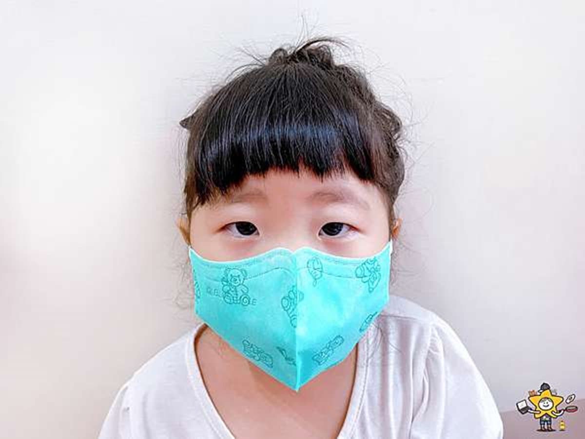 兒童口罩這樣戴最安心!11款尺寸、造型開箱,加碼挑選小祕訣、收納撇步 兒童口罩這樣戴最安心!11款尺寸、造型開箱,加碼挑選小祕訣、收納撇步