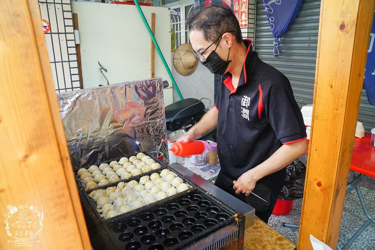 滿滿魚卵、起司太邪惡!高雄「隱藏版」章魚燒口味超浮誇,還有馬卡龍淋煉乳螞蟻人必嘗 滿滿魚卵、起司太邪惡!高雄「隱藏版」章魚燒口味超浮誇,還有馬卡龍淋煉乳螞蟻人必嘗
