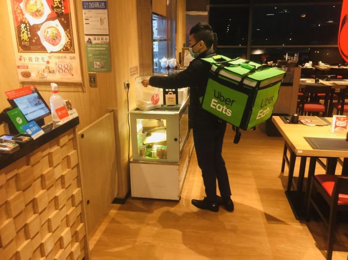 雙北將進行「四級警戒兵推」!禁宅配、外送、非必要不能外出,只有這7類人可出門 雙北將進行「四級警戒兵推」!禁宅配、外送、非必要不能外出,只有這7類人可出門