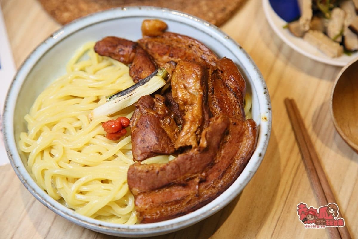 道地冷麵在台南!限量版「檸檬蕎麥麵」Q彈又開胃,再配直火烤「滷大腸」更滿足 道地冷麵在台南!限量版「檸檬蕎麥麵」Q彈又開胃,再配直火烤「滷大腸」更滿足