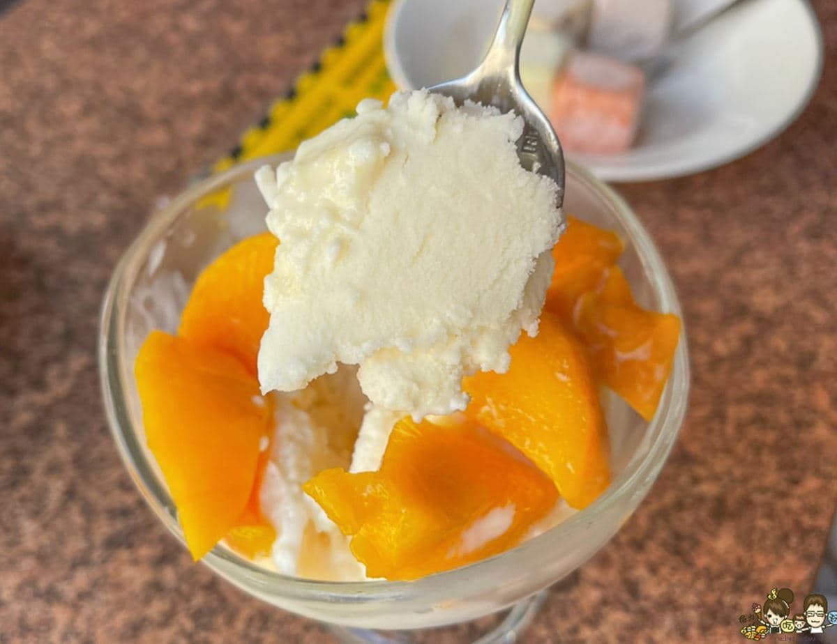 外帶回家消消暑!一甲子冰店必吃夏季限定「芒果牛乳霜」,兒時記憶芋仔冰還能宅配 外帶回家消消暑!一甲子冰店必吃夏季限定「芒果牛乳霜」,兒時記憶芋仔冰還能宅配