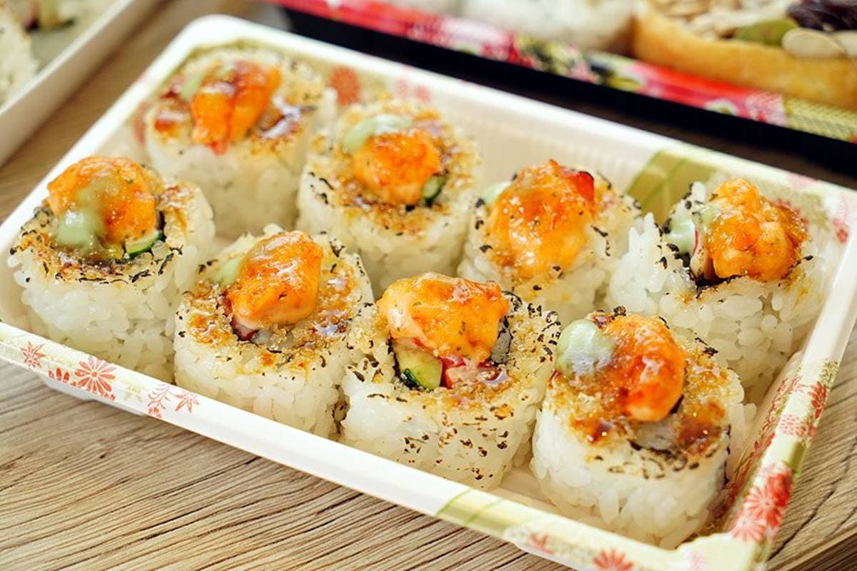 想吃先預訂!高CP值「焦糖龍蝦」壽司只要90元,香甜「炙燒鮭魚捲」一口咬下超過癮 想吃先預訂!高CP值「焦糖龍蝦」壽司只要90元,香甜「炙燒鮭魚捲」一口咬下超過癮