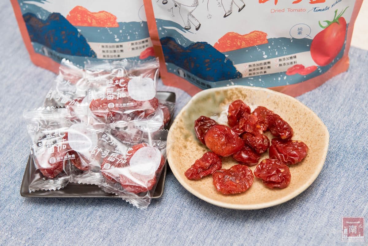 別再只囤泡麵!農會自產「日曬意麵」3分鐘上桌超唰嘴,加碼在地限定「帥哥番茄乾」 台南鹽水伴手禮2|鹽水鹽地帥哥番茄:甘甜可口茄紅素高