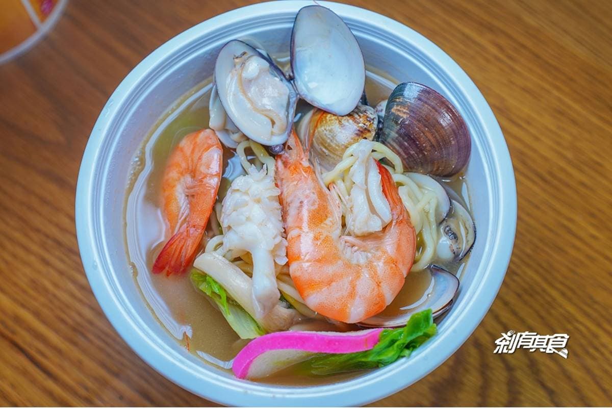 超划算!活蝦餐廳外帶「母蝦料理」買大送小,澎派餐盒必點主廚特製「梅香焗子排」 超划算!活蝦餐廳外帶「母蝦料理」買大送小,澎派餐盒必點主廚特製「梅香焗子排」